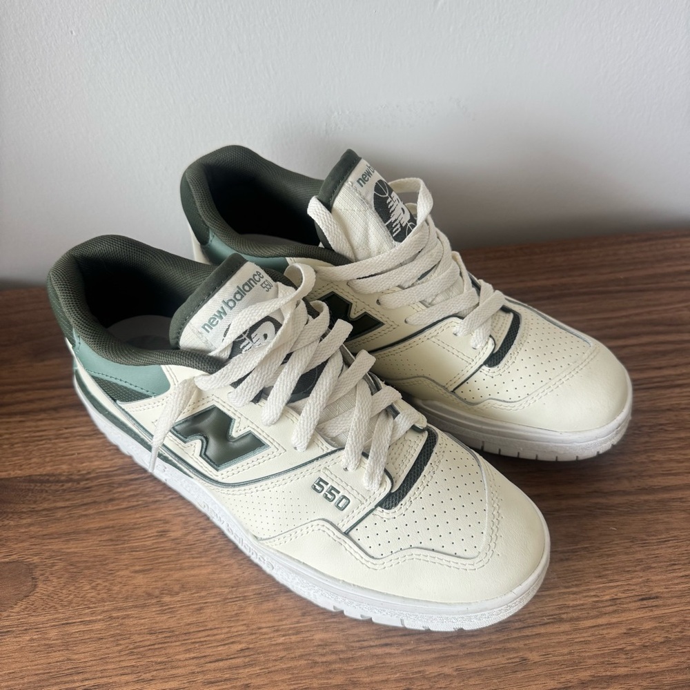 New Balance 550